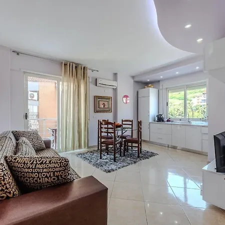 Apartment Seaside Escape By Ps *