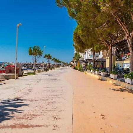 Apartment Seaside Escape By Ps Durres